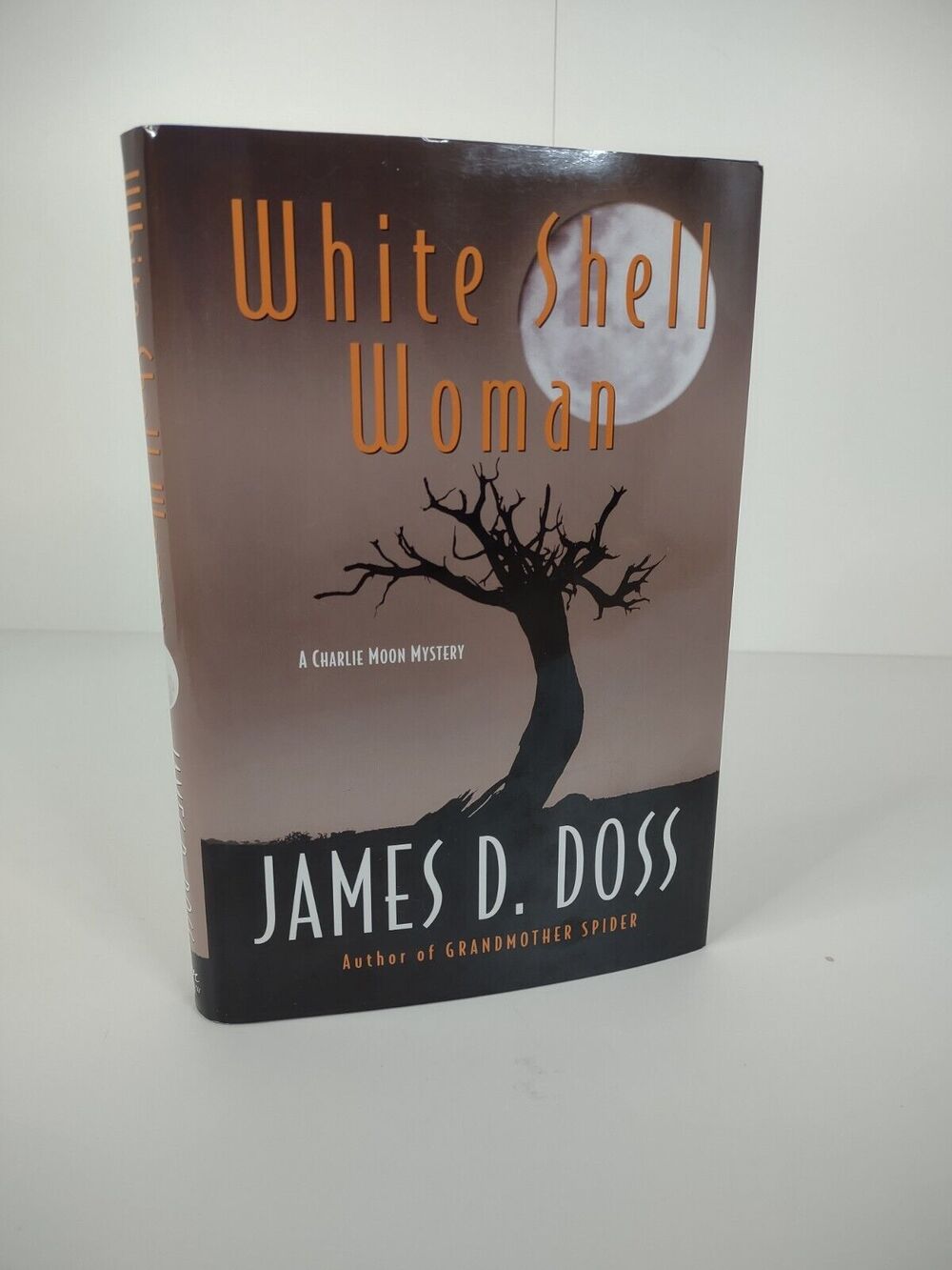 White Shell Woman James D. Doss A Charlie Moon Mystery Hardcover Colorado Ute